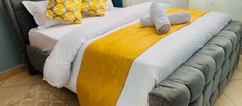 Lux Suites Bayloft Apartments Homabay
