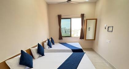 Hotel Darshan Palace - Near Dwarka Railway Station & Shree Dwarkadhish Temple