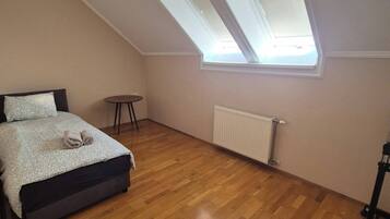 2 bedrooms