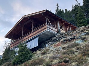 Exterior - Rustic hut on the Mountain in Salzburg (Bramberg am Wildkogel)