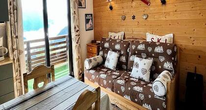 2 Rooms for 5 People