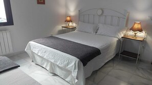 3 Schlafzimmer, Bügeleisen/Bügelbrett, kostenloses WLAN, Bettwäsche