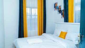 2 habitaciones, tabla de planchar con plancha, wifi y ropa de cama