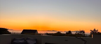 Beautiful house with a fantastic view of False Bay - a secure property