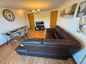 Smart TV - Ferryhills Riverside Retreat (Aberdeen)