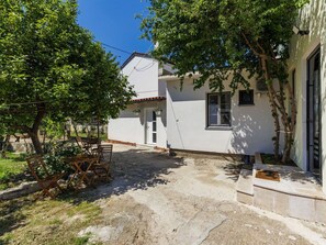 Exterior - Cosy apartment for 2 people with A/C, WIFI, TV and terrace (Galižana)