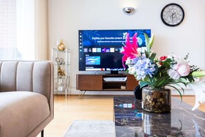Superior-Apartment, Balkon | Wohnbereich