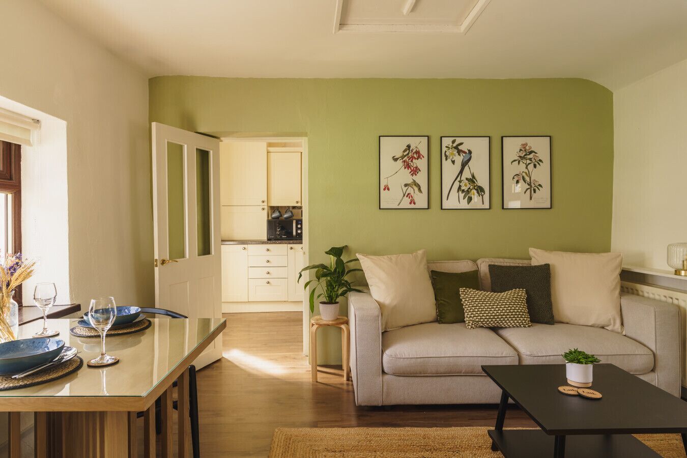 智能电视、壁炉