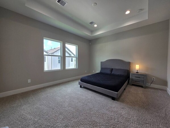 3 bedrooms, free WiFi, bed sheets
