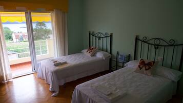 3 多间卧室、熨斗/熨衣板、WiFi、床单