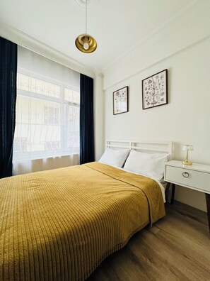 2 chambres, bureau, fer et planche à repasser, Wi-Fi gratuit