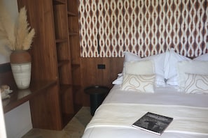 In-room safe, desk, laptop workspace, blackout drapes