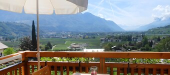 Appartamento 'Löwenzahn' con vista sulle montagne, Wi-Fi e aria condizionata