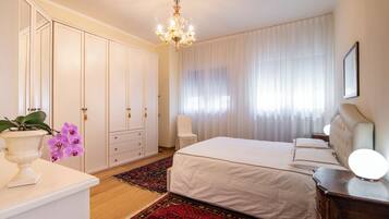 2 Schlafzimmer, Schreibtisch, kostenloses WLAN, Bettwäsche