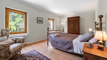 1 bedroom, WiFi (free), bed sheets
