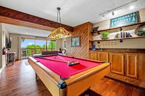 Spielezimmer