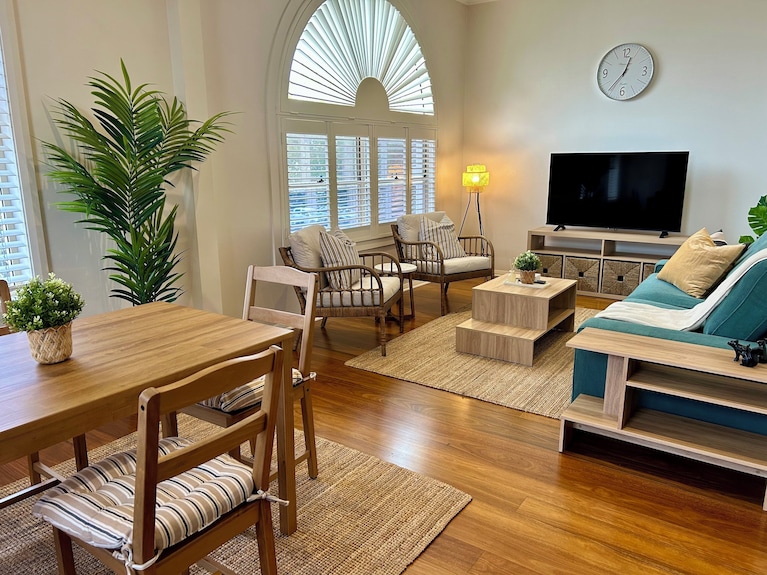 Un!t S!x @The Byron 2 Bedroom Unit In The Heart Of Inverell - Inverell