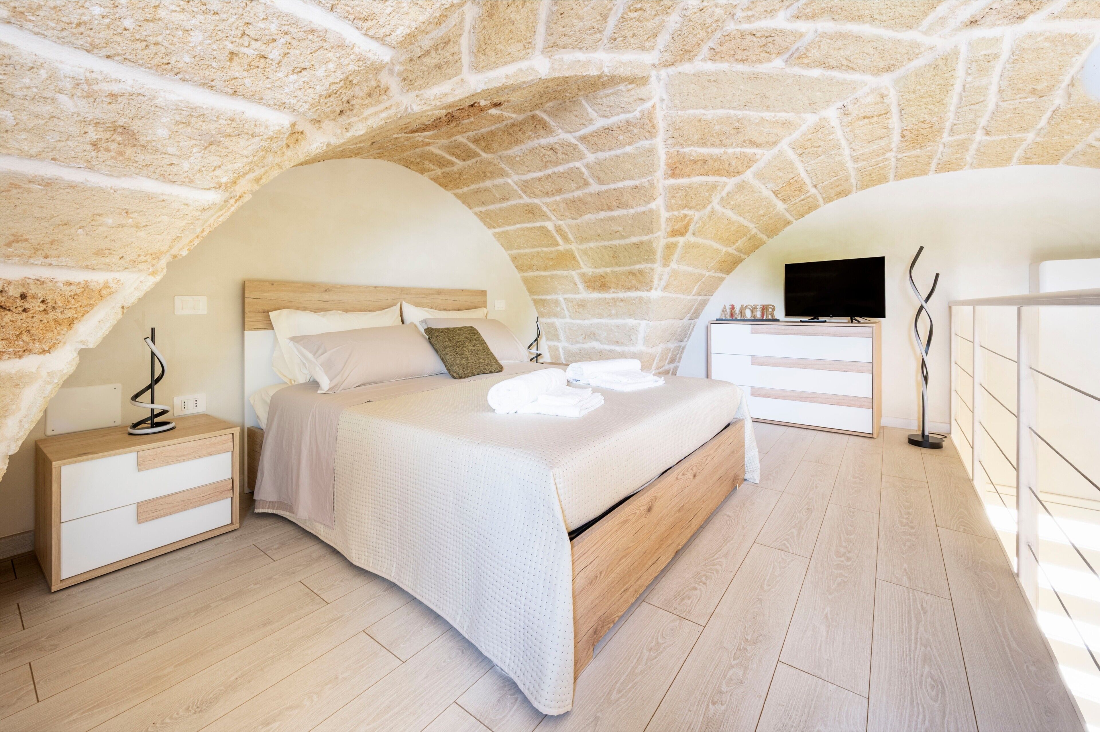 1 slaapkamer, een strijkplank/strijkijzer, gratis wifi, beddengoed