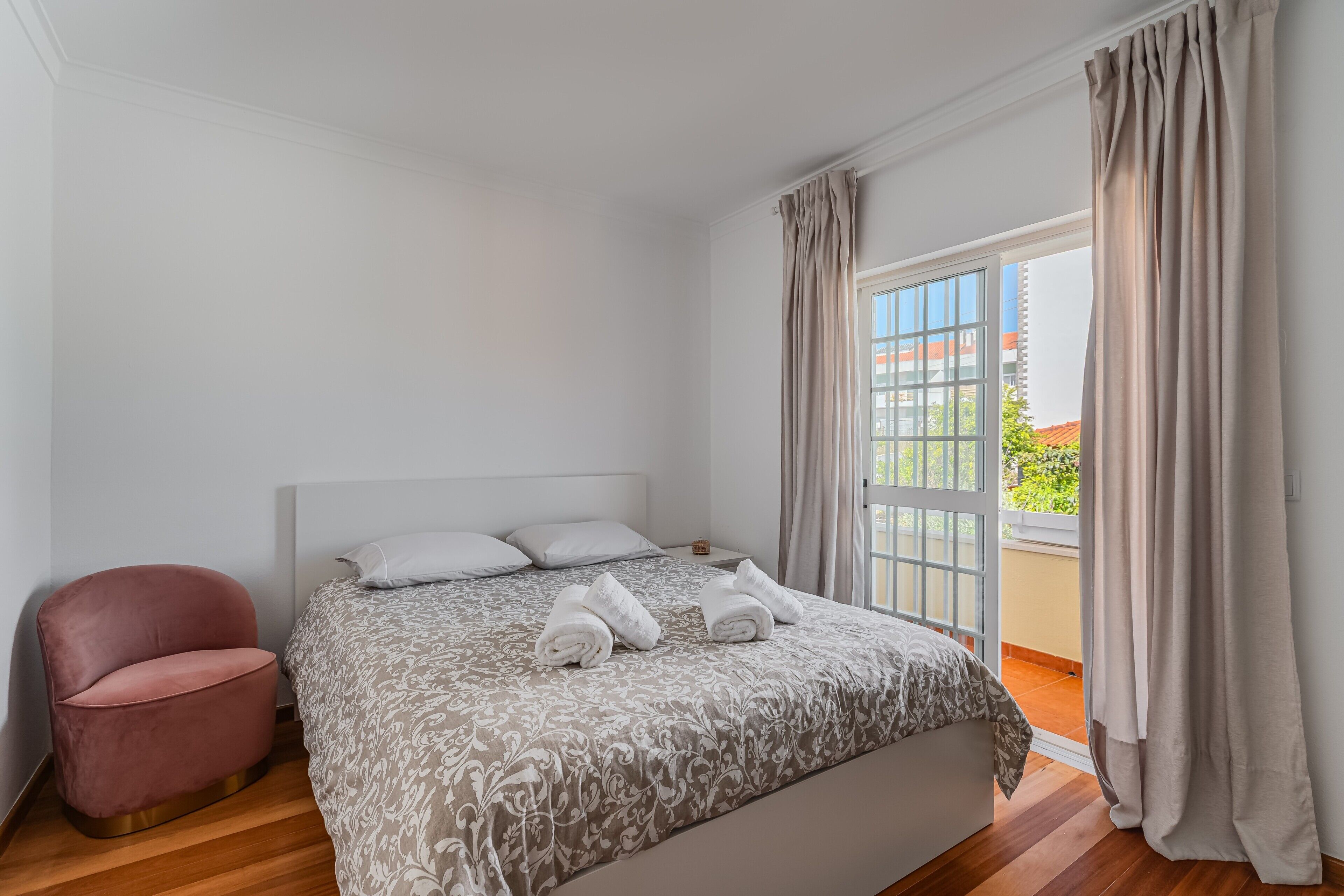 3 bedrooms, free WiFi, bed sheets