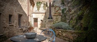 Camera 'L'imbrunire - L'opificio' con Giardino in comune, Wi-Fi e Aria condizionata