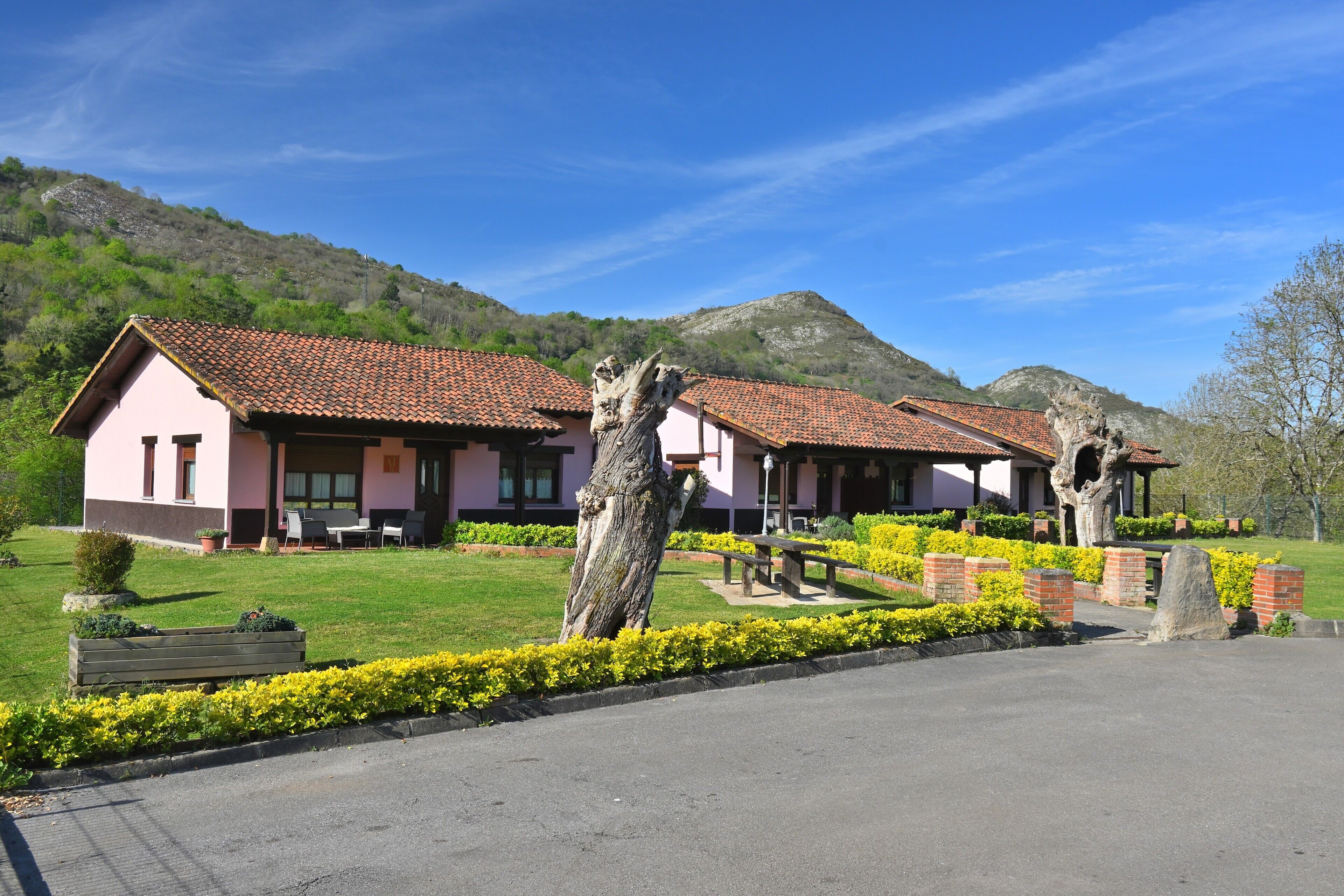 المنشأة من الخارج