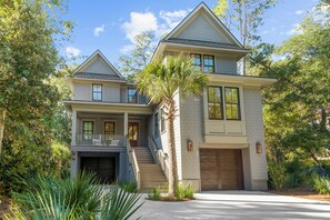Exterior - New Build with pool in central neighborhood (Kiawah Island)