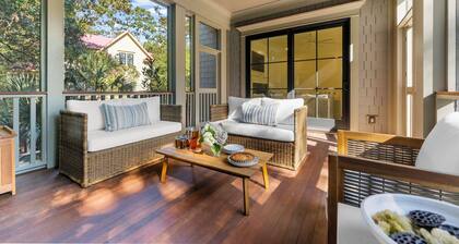 New Build with pool in central neighborhood