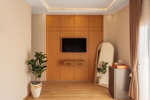 1 bedroom, desk, free WiFi