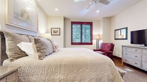 4 quartos, ferros/tábuas de passar roupa, Wi-Fi de cortesia