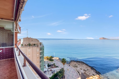 Property grounds. Apartment 'Calpe Vistas Y Playa' with Sea View, Wi-Fi and Air Conditioning