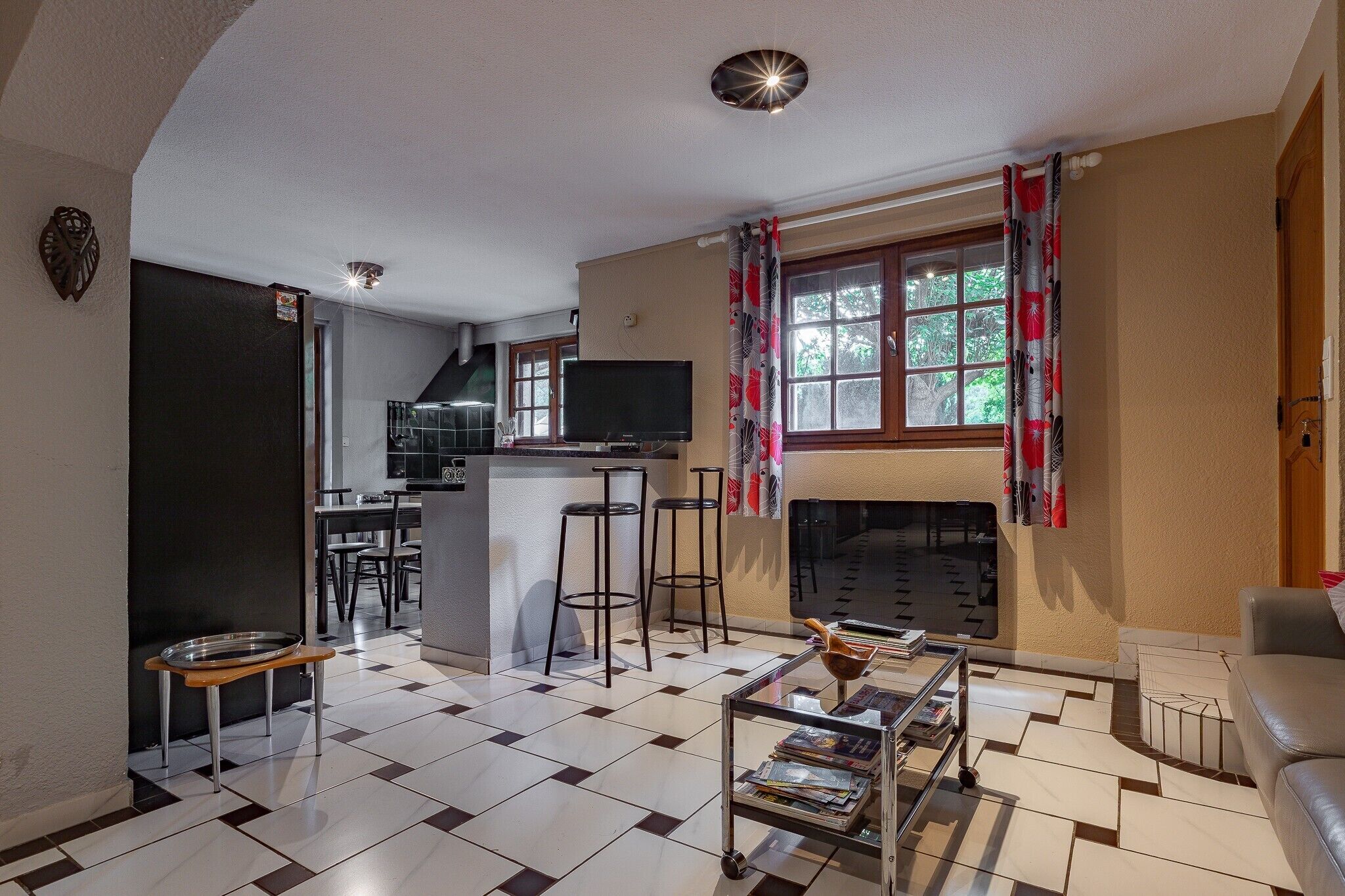 Appartement 'Chataigniers' Avec Vue Sur Les Montagnes, Piscine Privée Et Wi-fi - Antraigues-sur-Volane