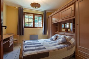 2 camere, ferro/asse da stiro, Wi-Fi gratuito, lenzuola