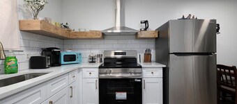 Rustic 2BR Farmhouse Retreat