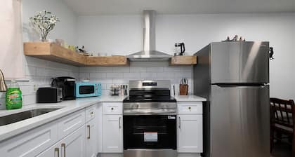 Rustic 2BR Farmhouse Retreat