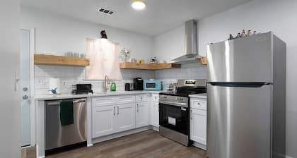 Rustic 2BR Farmhouse Retreat