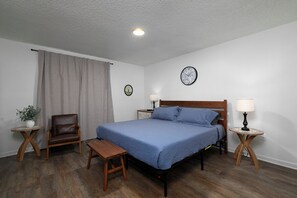 2 habitaciones, tabla de planchar con plancha y wifi gratis 