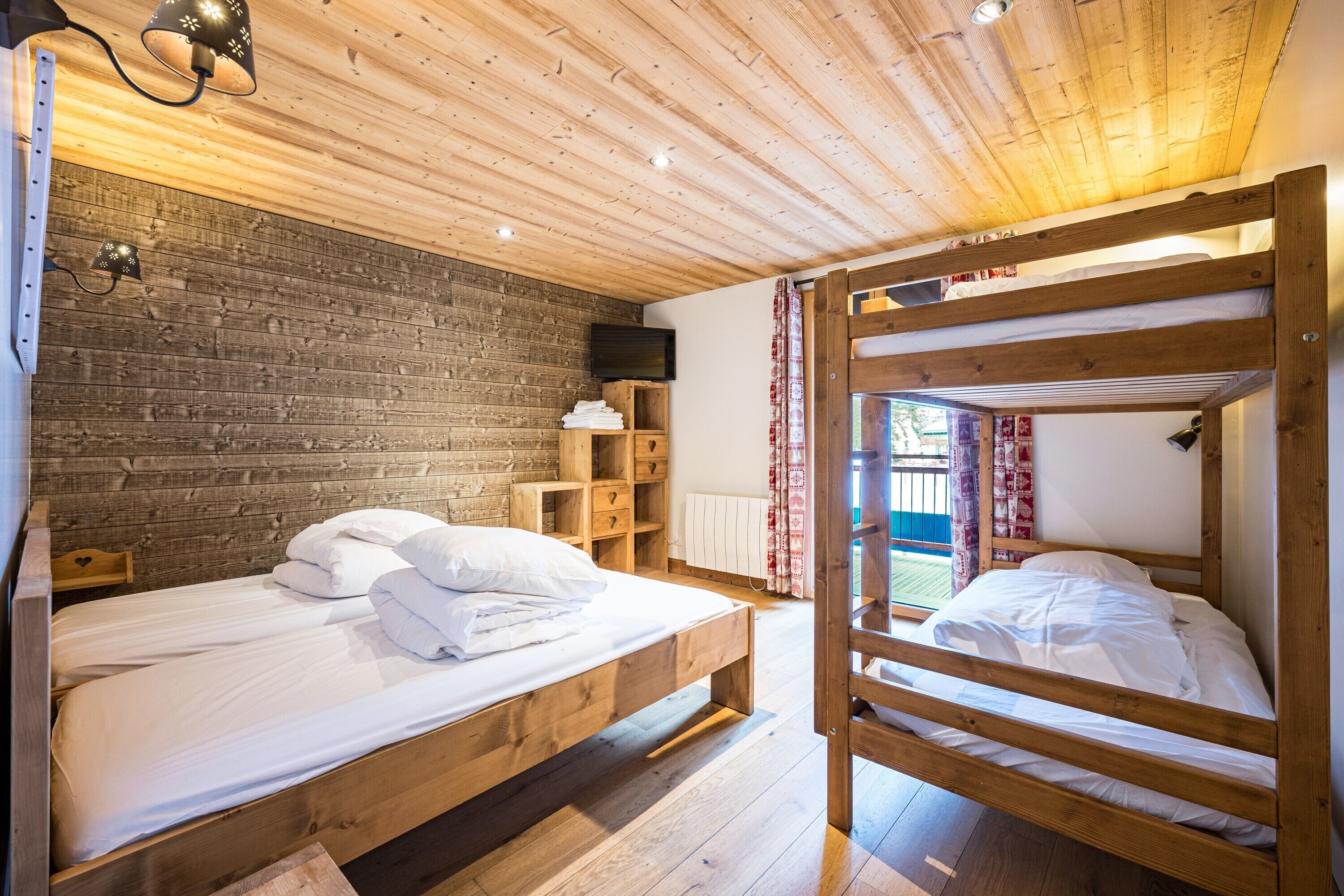 3 soverom, wi-fi (inkludert) og sengetøy