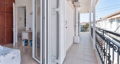 Appartement 'Vrettos Home' avec vue sur la mer, Wi-Fi et climatisation