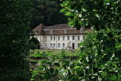 Domaine 'Gîte De L'Abbaye' with Private Pool, Private Terrace and Wi-Fi