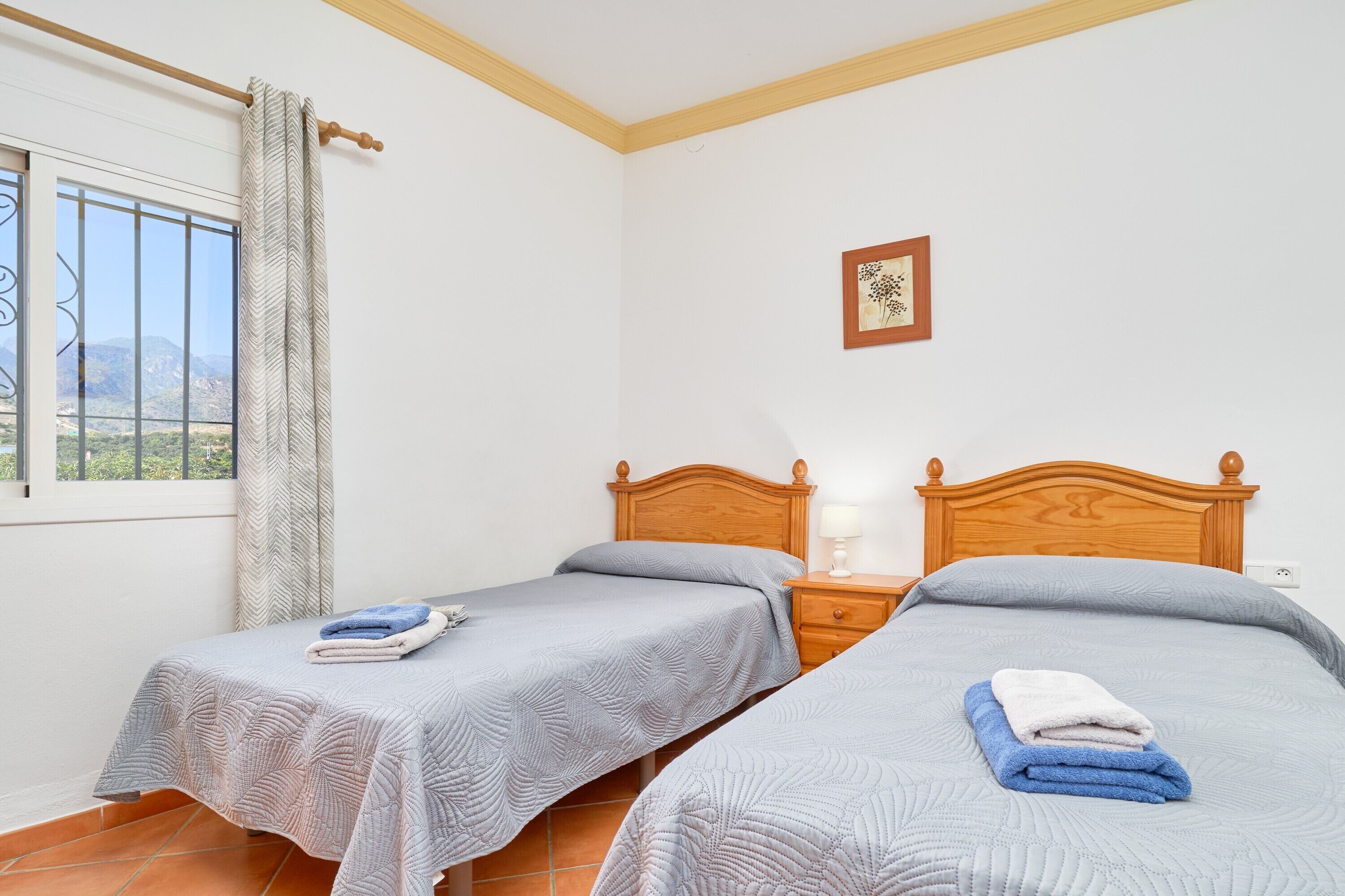 2 室のベッドルーム、アイロン / アイロン台、WiFi (無料)、ベッドシーツ