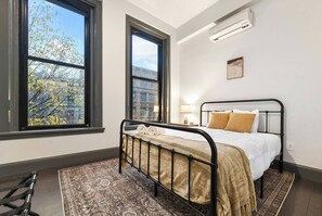 2 dormitorios, tabla de planchar con plancha, wifi gratis y ropa de cama