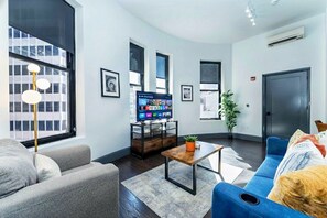 Smart-tv en een kantoor