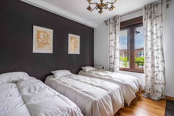 5 chambres, draps fournis