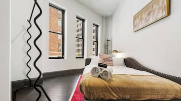 2 quartos, Wi-Fi de cortesia, roupa de cama