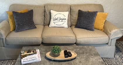 Inviting 2-bedroom apartment in the heart of New River Gorge National Park.