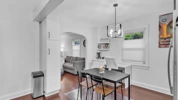Townhome, 2 Bedrooms | Interior