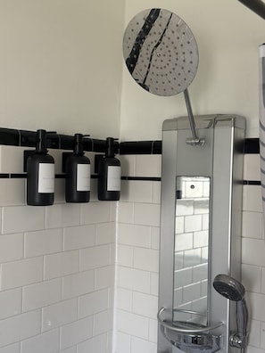 Townhome, 2 Bedrooms | Bathroom