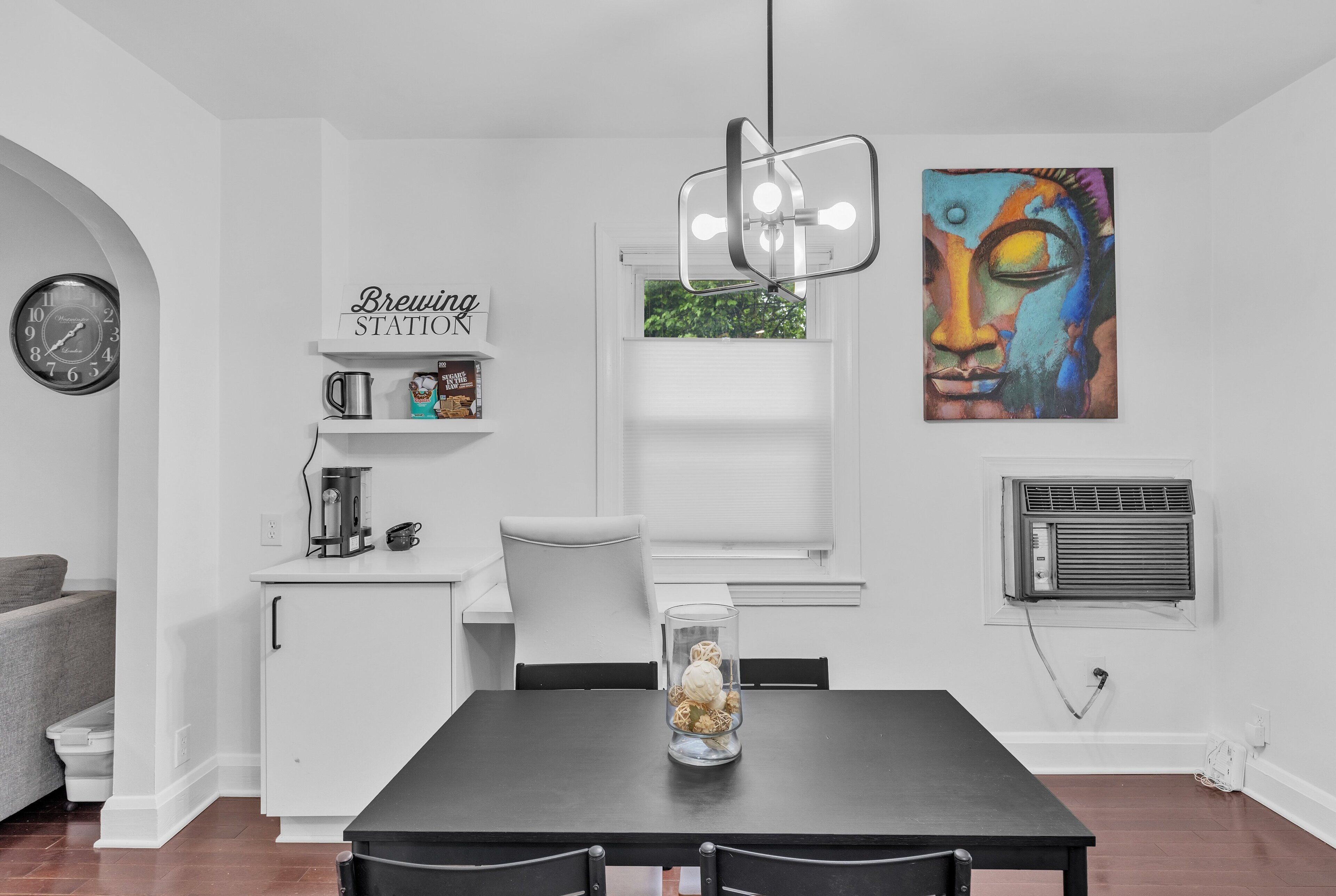 المنشأة من الداخل