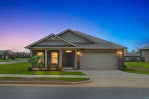 House, 4 Bedrooms | Exterior - Charming 4br Ranch-style Home Corner Lot 4 Bedroom Home (Harvest)