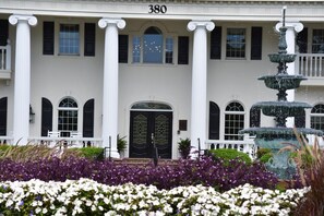 Studio | Exterior detail